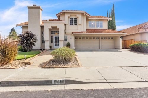 231 Sungate Ct, Vacaville, CA, 95688-8527 | Card Image