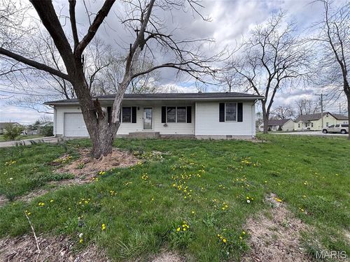 701 Sumner St, Jerseyville, IL, 62052-2631 | Card Image