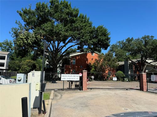 708-6900 Skillman St, Dallas, TX, 75231-5856 | Card Image