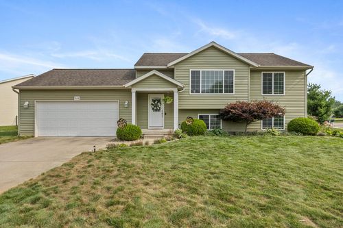 514 Clear Wood Dr Se, Kentwood, MI, 49548-8680 | Card Image