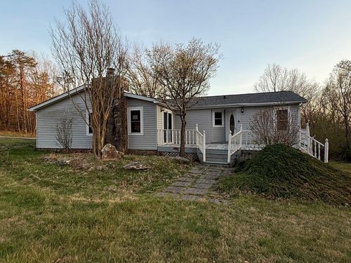 424 Lakeview Dr, Crossville, TN, 38558-7138 | Card Image