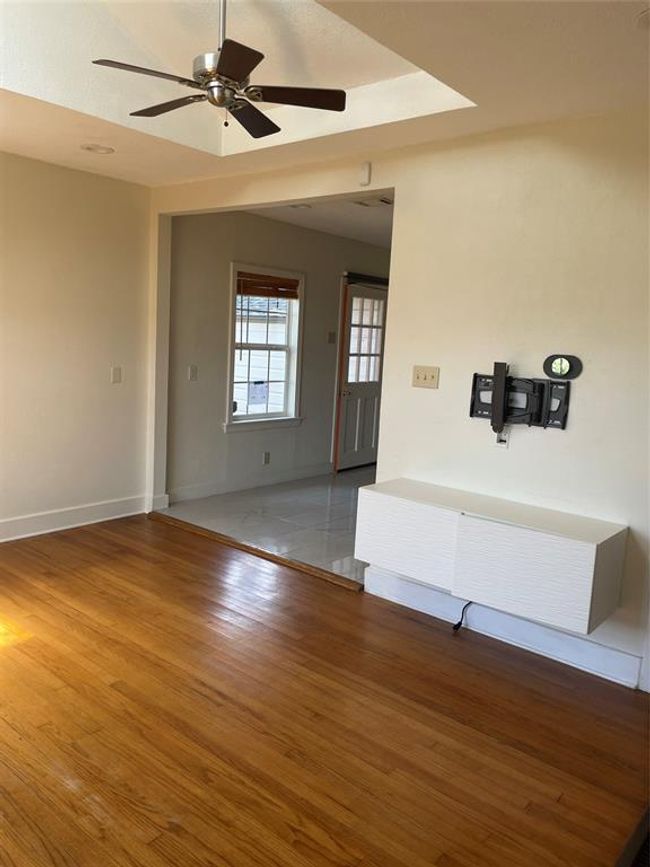 1100 Clayton Ln, House other with 2 bedrooms, 2 bathrooms and null parking in Austin TX | Image 4