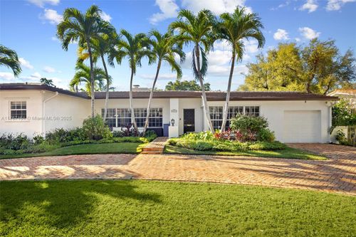 428 Sevilla Ave, Coral Gables, FL, 33134-5713 | Card Image