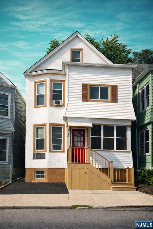 354 Dakota Street, Paterson, NJ, 07503 | Card Image