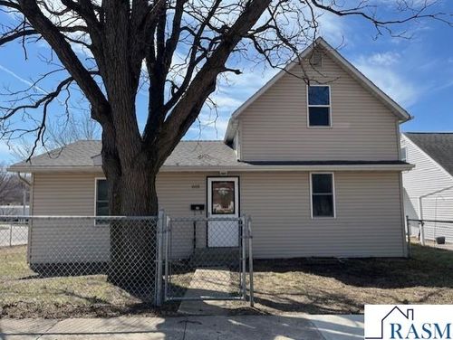 601 N Payne St, New Ulm, MN, 56073-1951 | Card Image