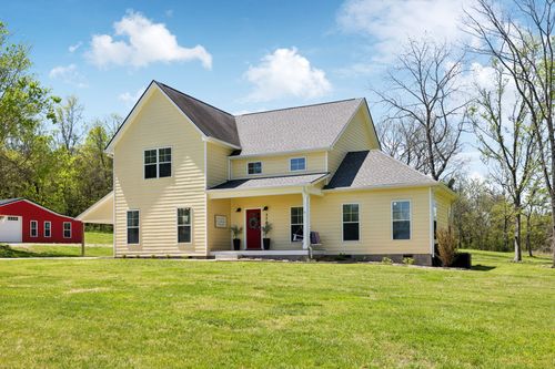 2548 Graham Rd, Culleoka, TN, 38451-3120 | Card Image