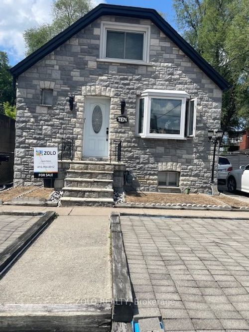 10 Ranee Ave, North York, ON, M6A1M6 | Card Image