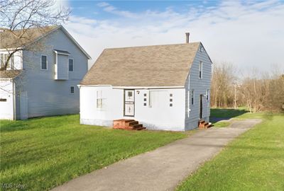 7262 Free Avenue, House other with 3 bedrooms, 1 bathrooms and null parking in Bedford OH | Image 1