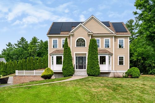 77 Boston St, Middleton, MA, 01949-2161 | Card Image