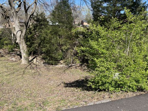 323 Clearview Dr, Clarksville, TN, 37043-4610 | Card Image