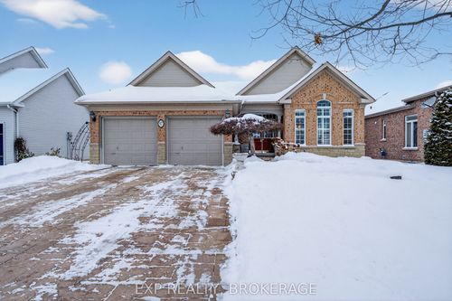 97 Abbey Dawn Dr, Bath, ON, K0H1G0 | Card Image