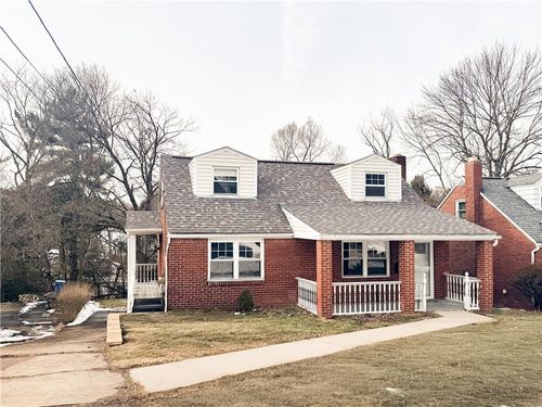 524 Macfarlane Dr, Penn Hills, PA, 15235-4218 | Card Image