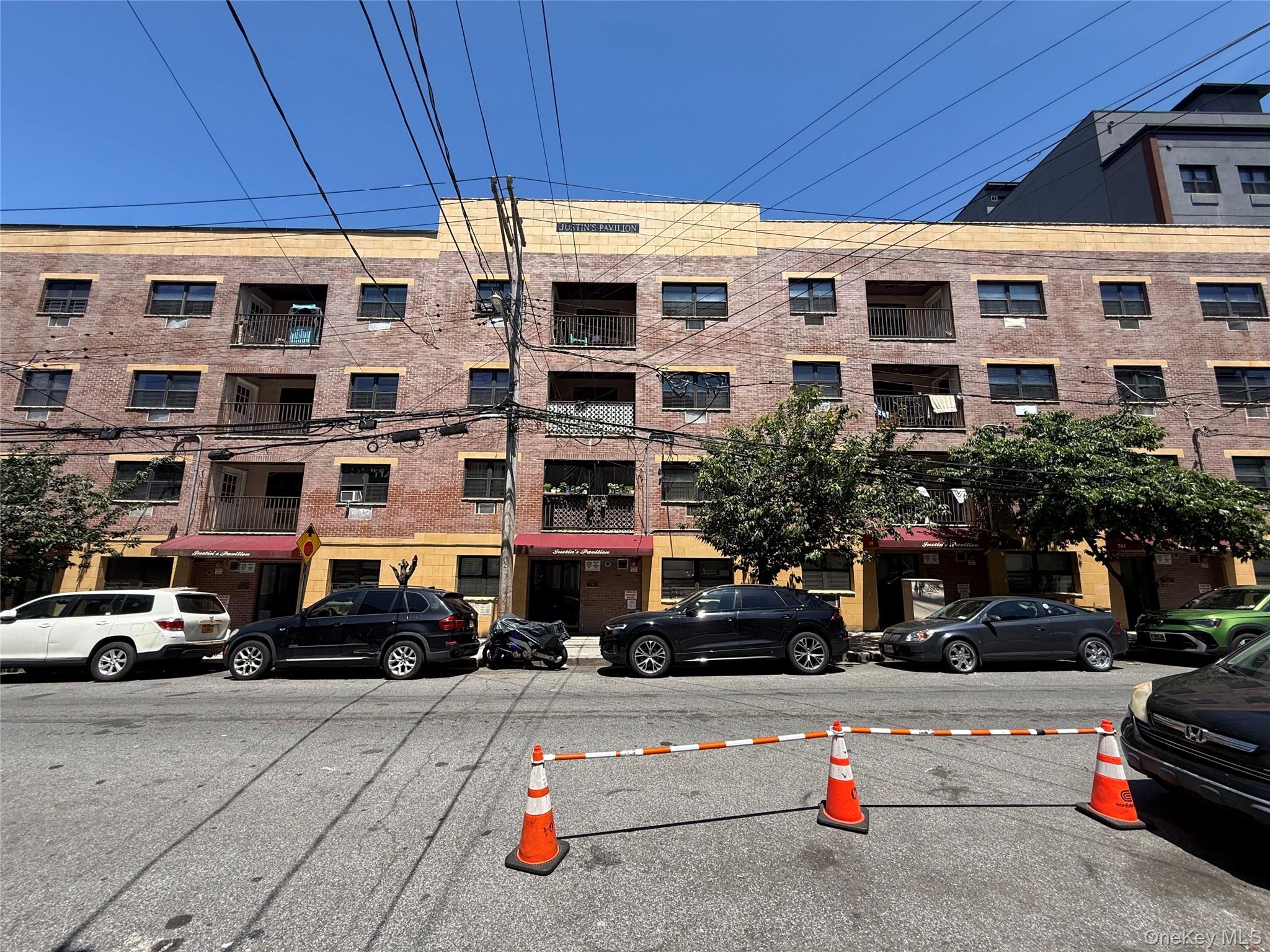Commercial Sale in New York 2