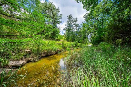 8 Cypress Creek Rd, Comfort, TX, 78013-3701 | Card Image
