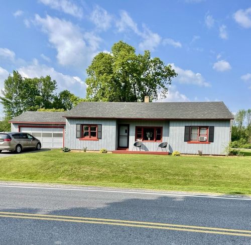 1233 Cumberland Head Rd, Plattsburgh, NY, 12901-6916 | Card Image