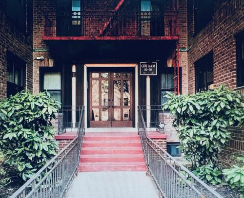 3a-83-30 98th St, Woodhaven, NY, 11421-1647 | Card Image