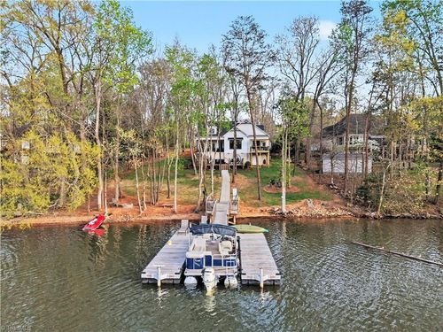 730 Mountain Shore Dr, Denton, NC, 27239-8100 | Card Image