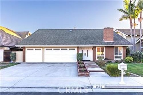 8602 Lorraine Dr, Huntington Beach, CA, 92646 | Card Image