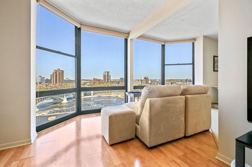 unit-1312-401 S 1st St, Minneapolis, MN, 55401-2569 | Card Image