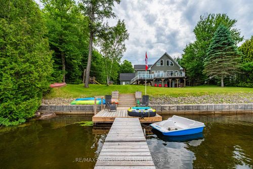1075 Comak Cres, Algonquin Highlands, ON, K0M1S0 | Card Image