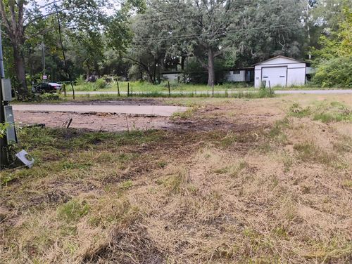 2151 Ne 118th Avenue Rd, Silver Springs, FL, 34488-2555 | Card Image