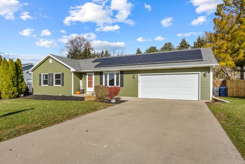 93 W Benson Ave, Cortland, IL, 60112-4007 | Card Image