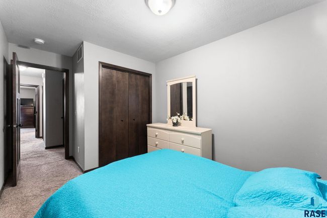 9521 W Gert St, Townhouse with 3 bedrooms, 3 bathrooms and null parking in Sioux Falls SD | Image 25