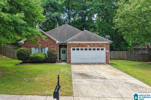 303 Meadow Cir, Maylene, AL, 35114-5007 | Card Image