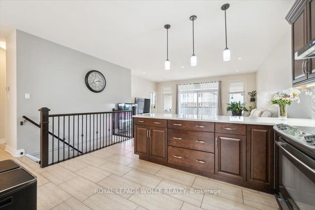 67 E Tree Dr, House other with 4 bedrooms, 3 bathrooms and 2 parking in Breslau ON | Image 9