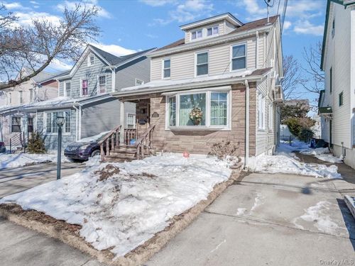 240-15 Mayda Rd, Rosedale, NY, 11422-2319 | Card Image