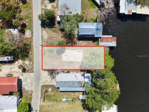 000 Se Se 241 Street, Old Town, FL, 32680 | Card Image