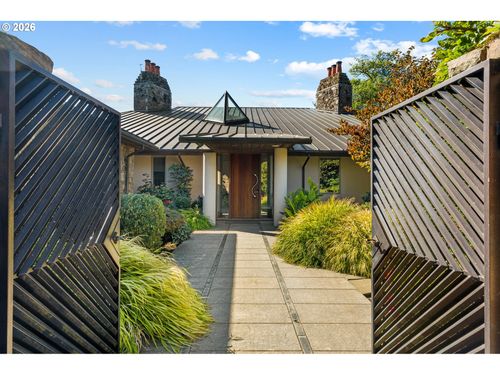 11019 Se Burlington Dr, Vancouver, WA, 98664-5384 | Card Image