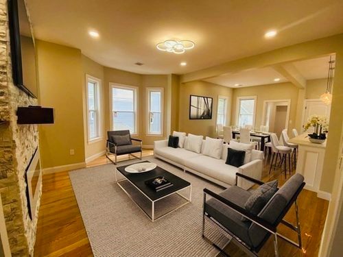 85-85 Millet St, Boston, MA, 02124-1811 | Card Image