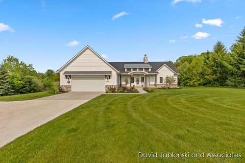 9410 Sanborn Ave Se, Alto, MI, 49302-8701 | Card Image