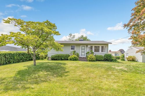 52 Sunset Dr, Derby, CT, 06418-2220 | Card Image