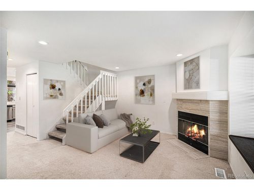 c303-4501 Crystal Way, Aurora, CO, 80015-3917 | Card Image