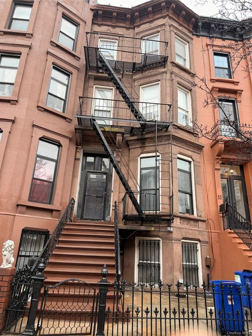 4-9 Spencer Place, New York, NY, 11216 | Card Image