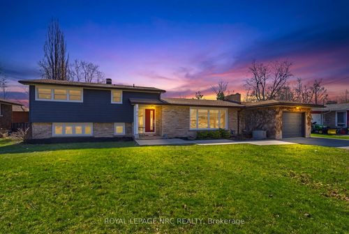 20 Colbeck Dr, Welland, ON, L3C5B5 | Card Image