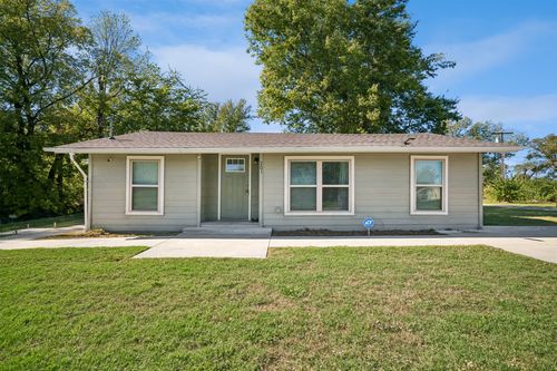 201 S Lincoln Ave, Wagoner, OK, 74467-4935 | Card Image