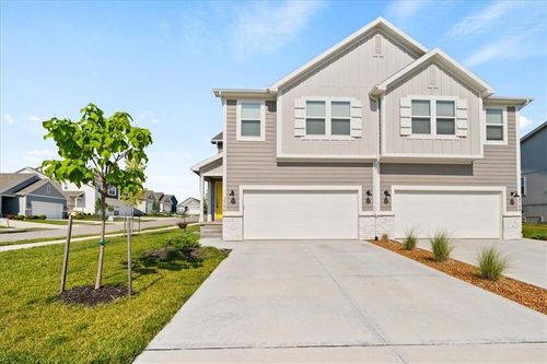 3746 Clayton Dr, Raymore, MO, 64083 | Card Image