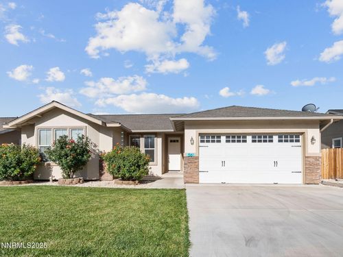 561 White Eagle Ln, Fernley, NV, 89408-4520 | Card Image