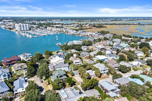 23 Myrtle Ct, Wrightsville Beach, NC, 28480-1944 | Card Image