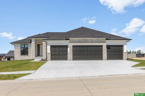 5608 N 213th St, Elkhorn, NE, 68022-4989 | Card Image