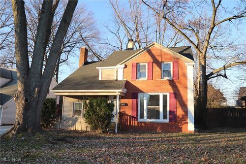 19611 Wickfield Ave, Warrensville Heights, OH, 44122-6542 | Card Image