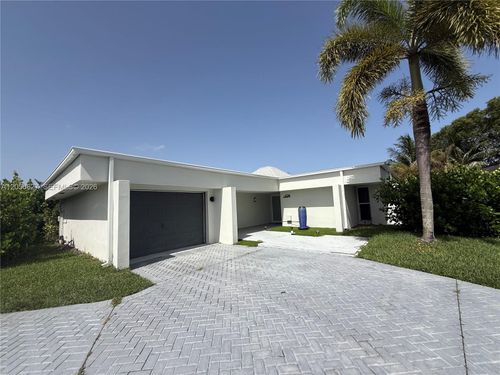 4708 Bayberry Ln, Tamarac, FL, 33319-3113 | Card Image