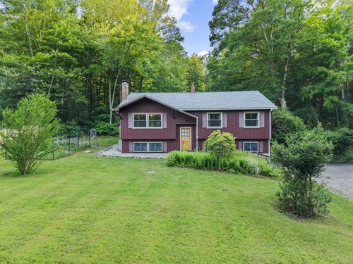 9 Phillip Ln, Ledyard, CT, 06339-1117 | Card Image