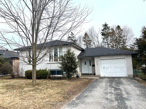 223 Rose St, Barrie, ON, L4M2V3 | Card Image