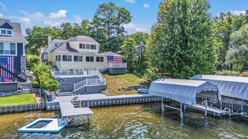 16 S North Shore Dr, Lake Orion, MI, 48362-3023 | Card Image