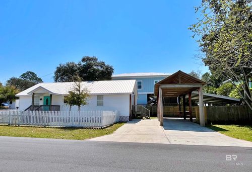 5531 Bear Point Ave, Orange Beach, AL, 36561-4226 | Card Image