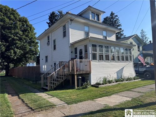 64 E Hanover St, Wellsville, NY, 14895-1621 | Card Image